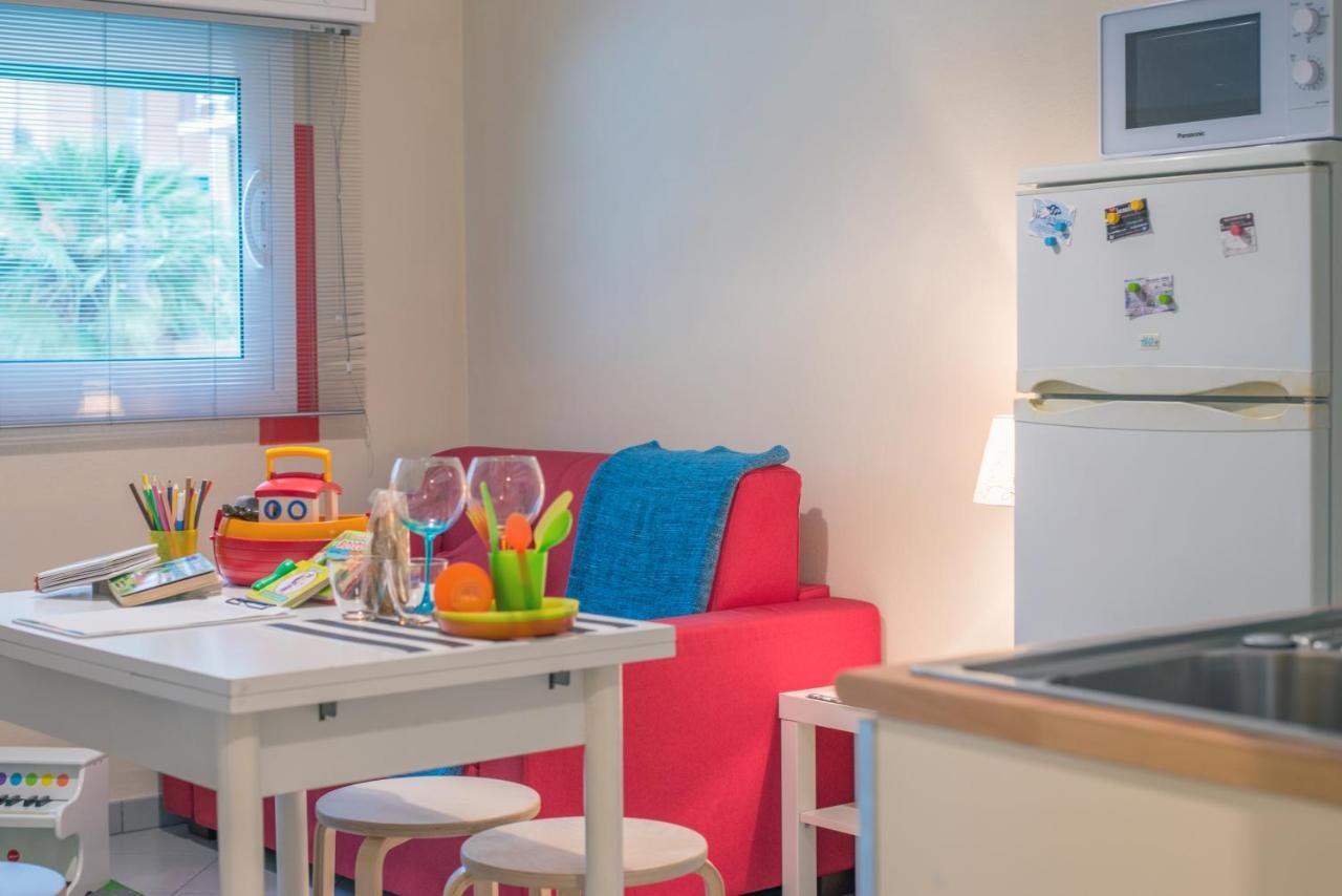 Babyaccommodation Family Sea & Box П'єтра-Лігуре Екстер'єр фото
